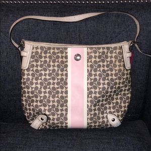 FINAL SALE👛Authentic Signature Coach shoulder bag